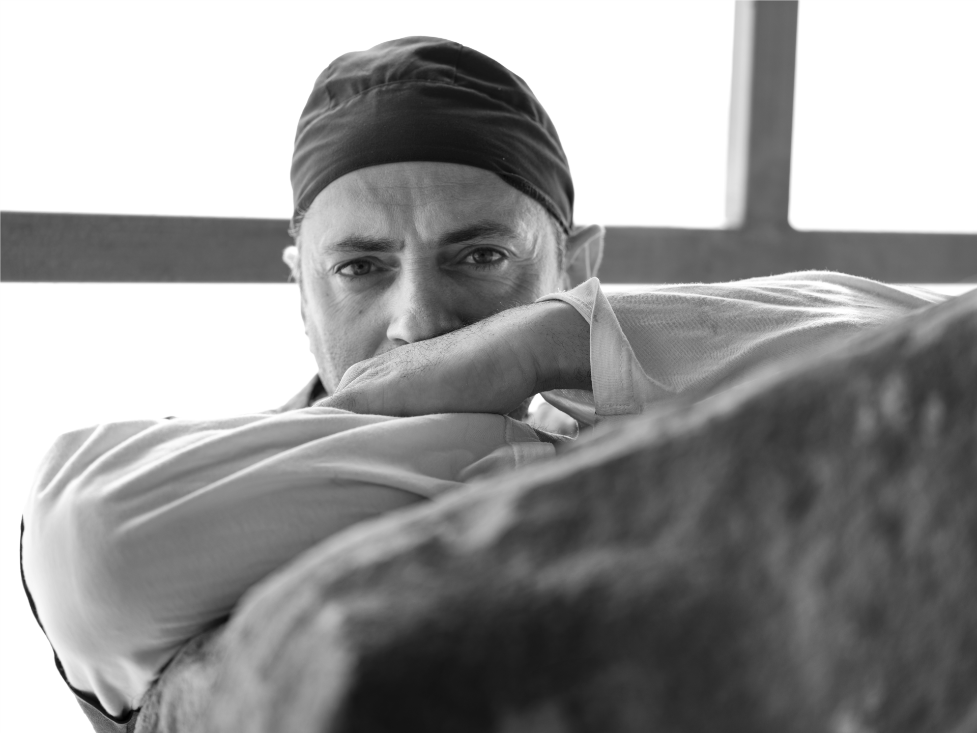 Mikayel Ohanjanyan. LA STELLA installazione site specific Albero creativo del Natale 2025 Piazza Duomo, Carrara